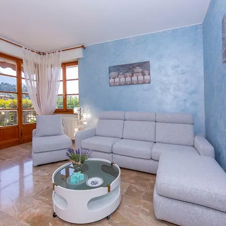 Sant' Agata Apt. 01 Daire Carlazzo